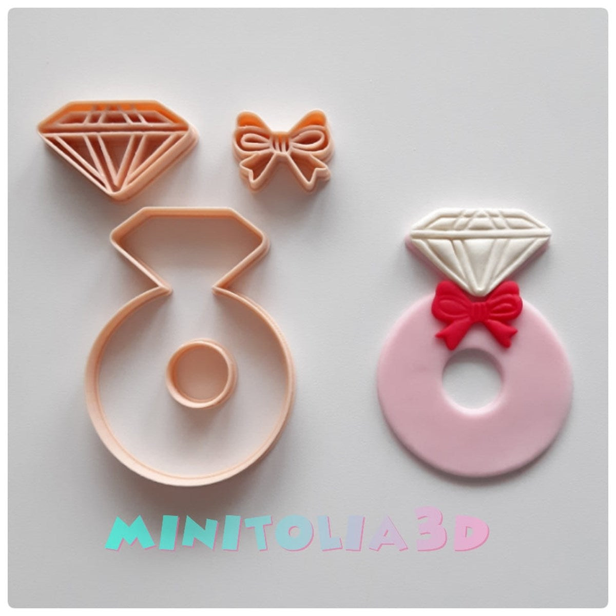 Fiyonklu Tektaş Yüzük Seti